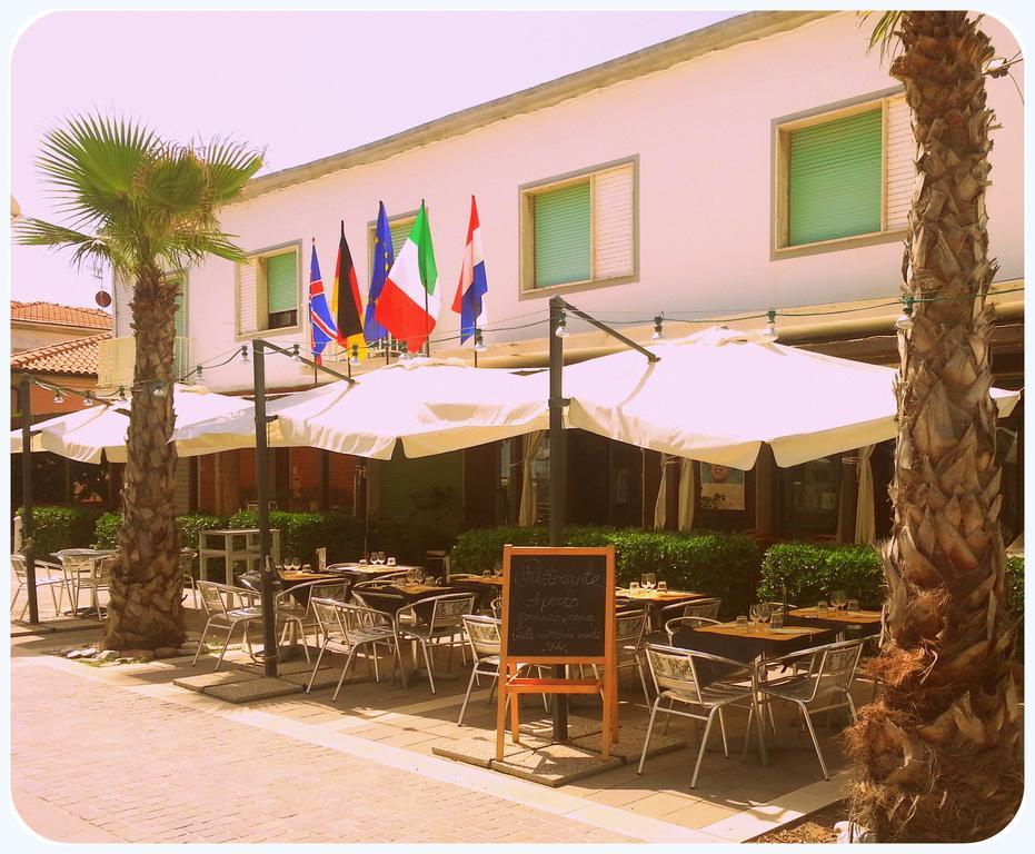 Hotel Aurora Marina di Cecina Εξωτερικό φωτογραφία